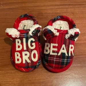 NWOT Big Bro Bear Dearfoams Slippers